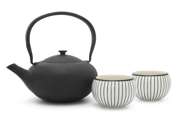 Eisen Teeset Shanxi 1l + 2 Porzellanbecher