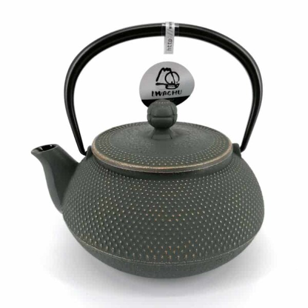 Iwachu - japanische Gusskanne Arare 1,2l Bronze